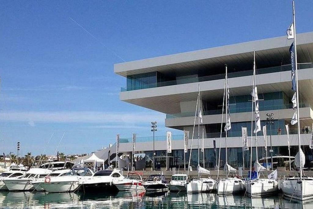 Confortable Apartamento * La Marina De Valencia Exterior photo